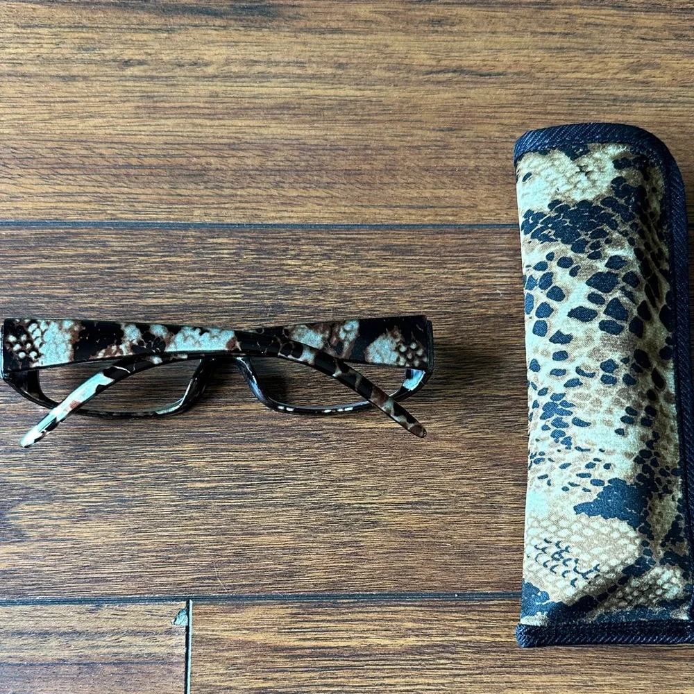 👓👓Foster Grant Brown Tortoiseshell Reader Glasses👓👓